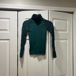 Free People Intimately turtleneck, size XS/S